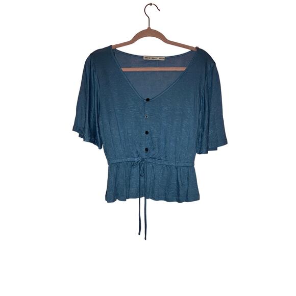 NWOT Fashion on earth blue cropped peplum flowy flutter sleeve top size large - Picture 1 of 8